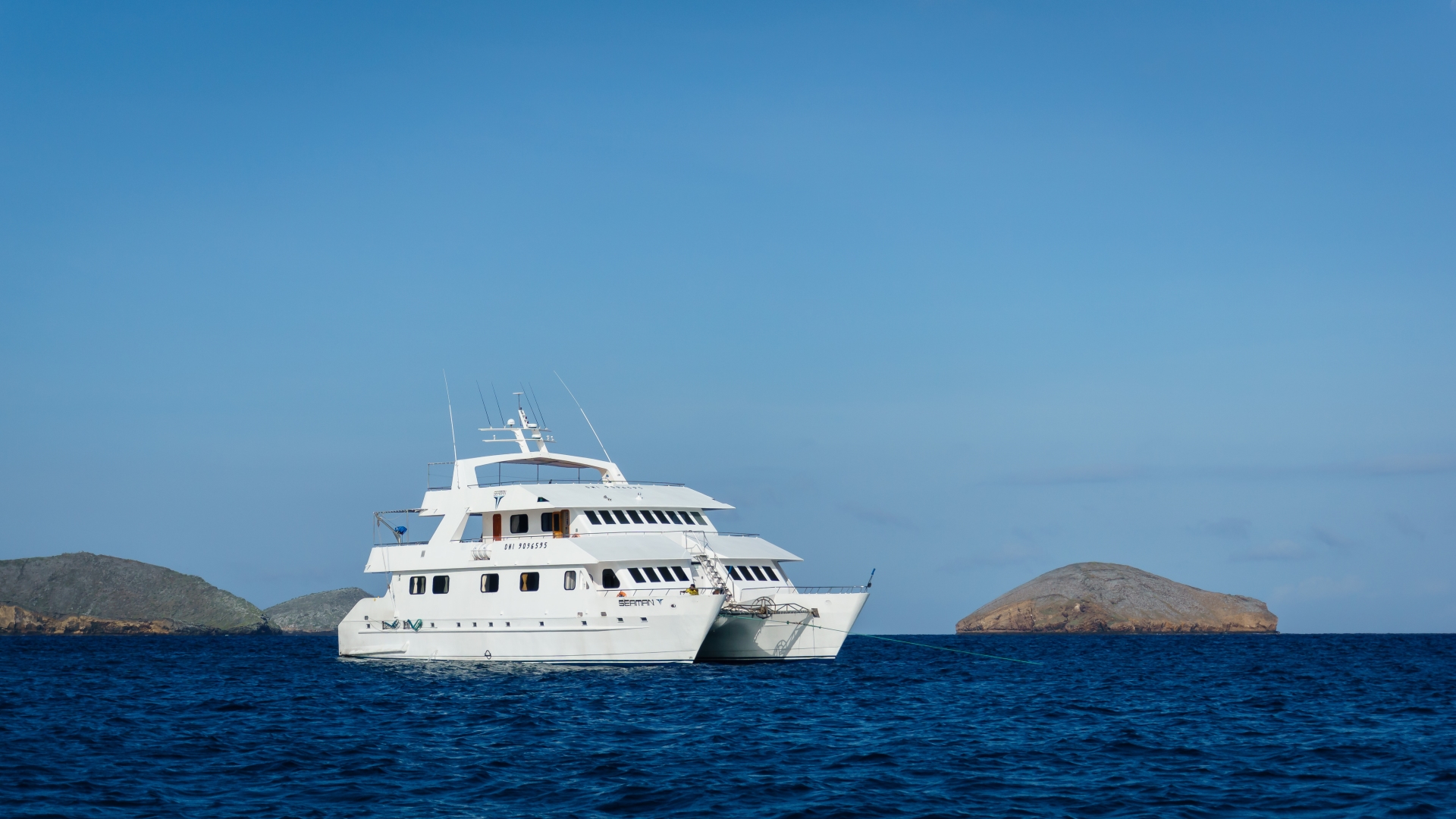 The catamaran  - Galapagos Seaman Journey