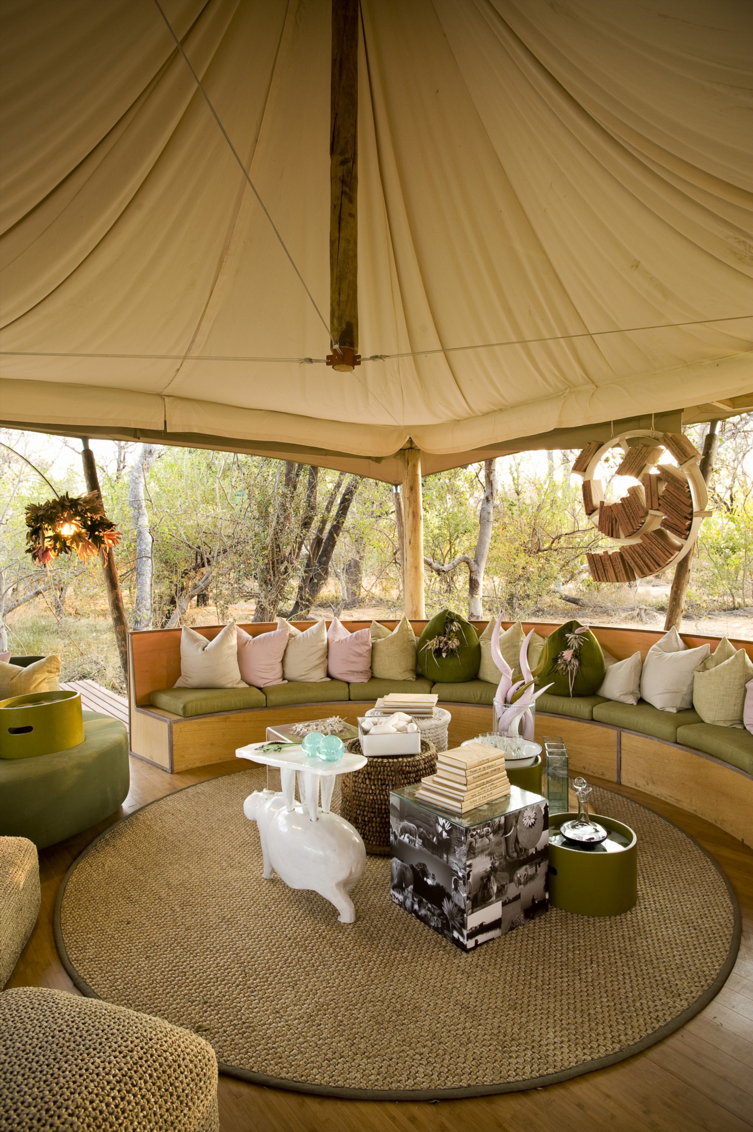 The main lounge area - Xaranna Okavango Delta Camp 