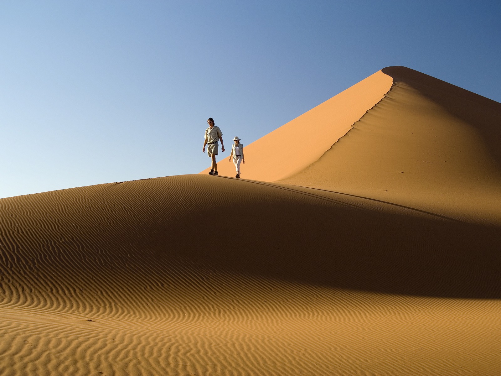 Exploring the dunes - Desert Homestead Outpost
