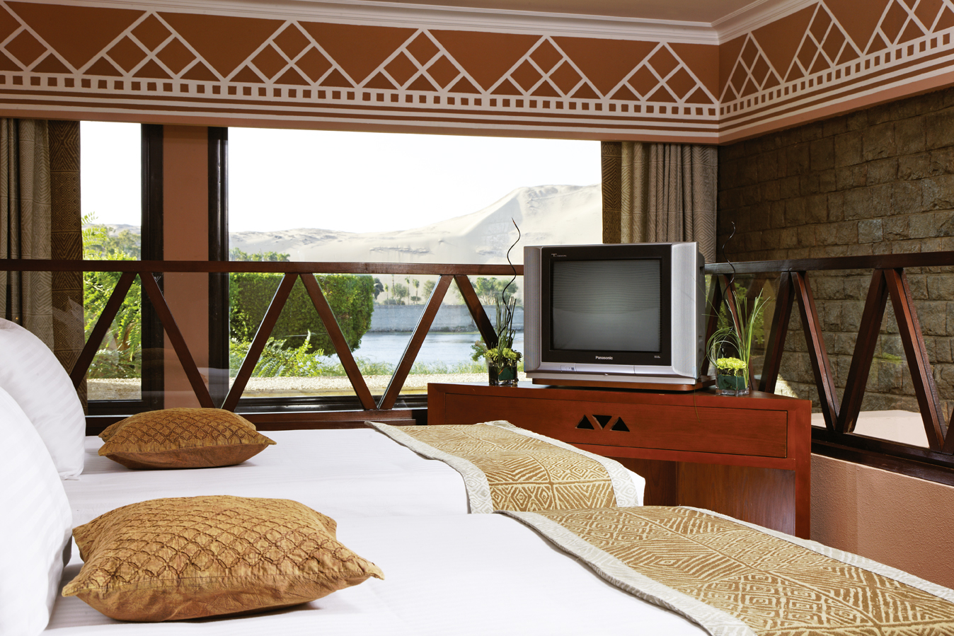Bedroom with Nile View - Movenpick Aswan