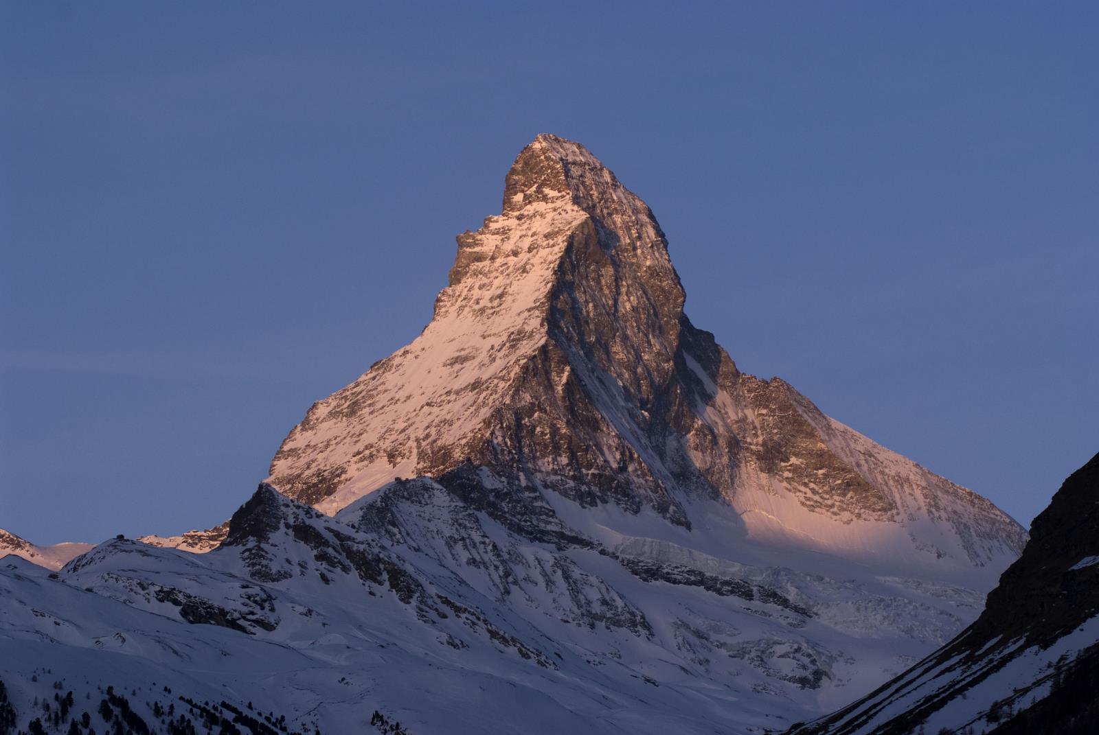 Matterhorn, Zermatt - Glacier Express Ski Adventure