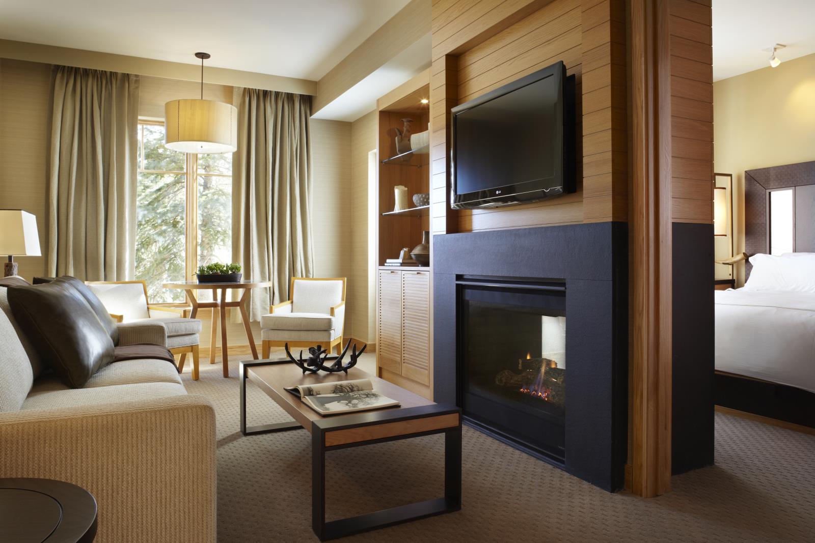 Bedroom Lounge - Viceroy Hotel Snowmass