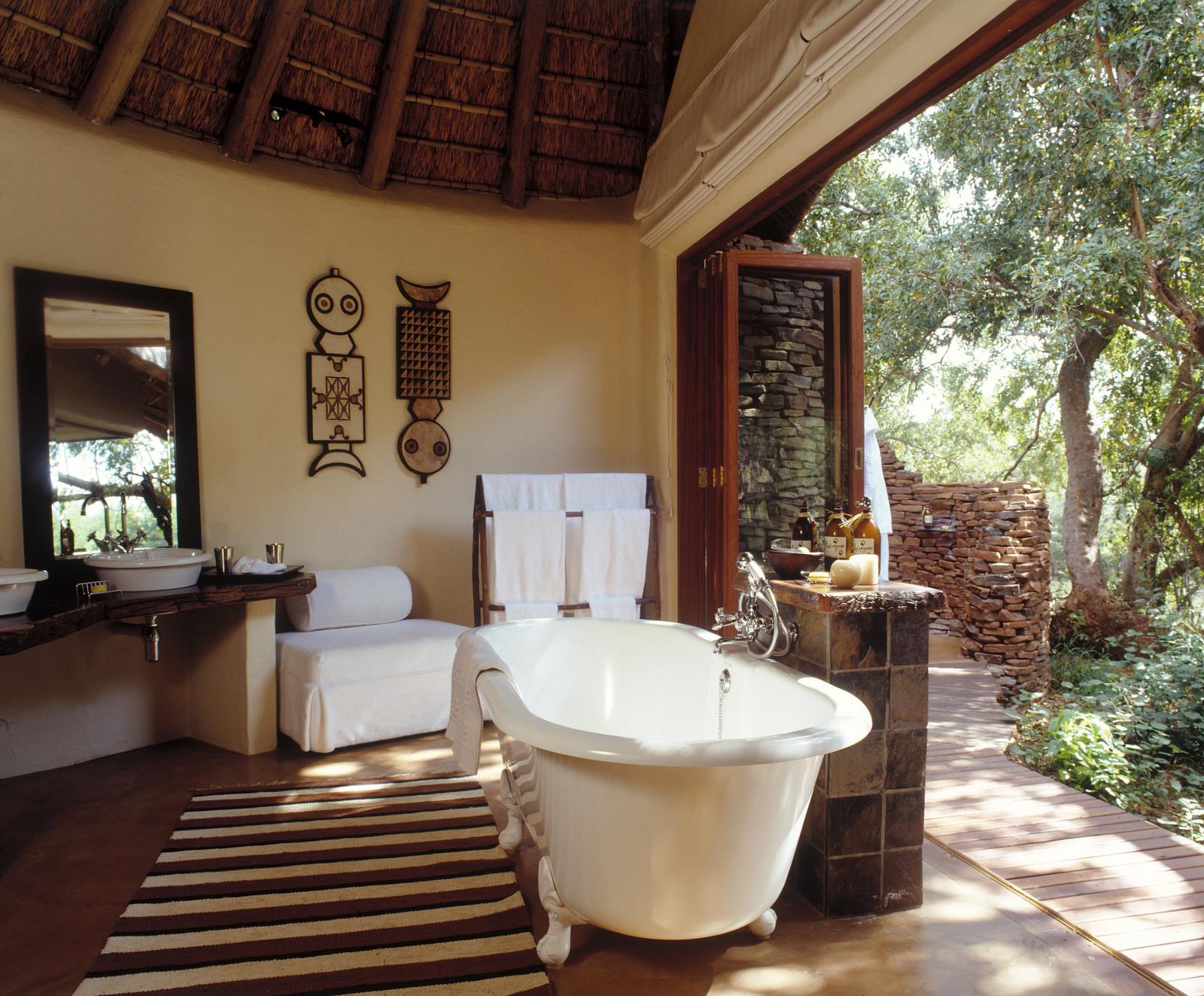Bathroom at Makanyane - Original South Africa and Mozambique