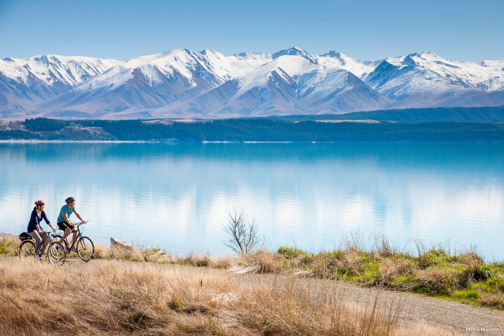 Cycling - Adventureland: New Zealand for Teenagers