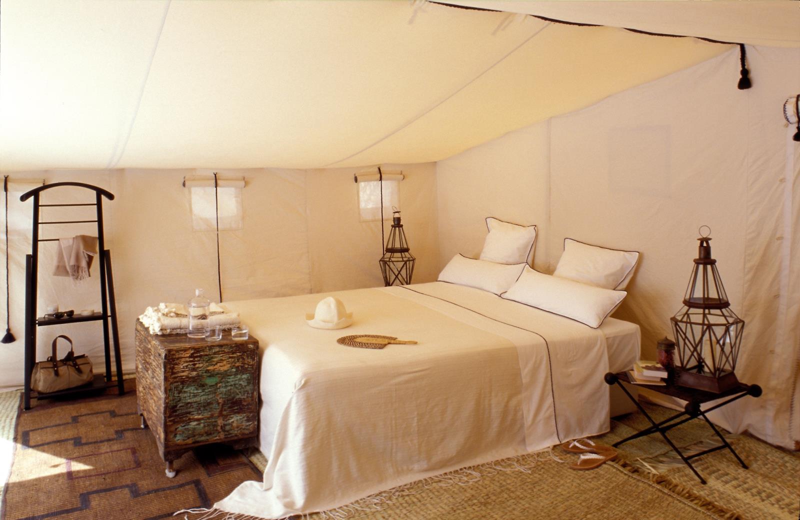 Bedroom - Dar Ahlam Nomad Camp