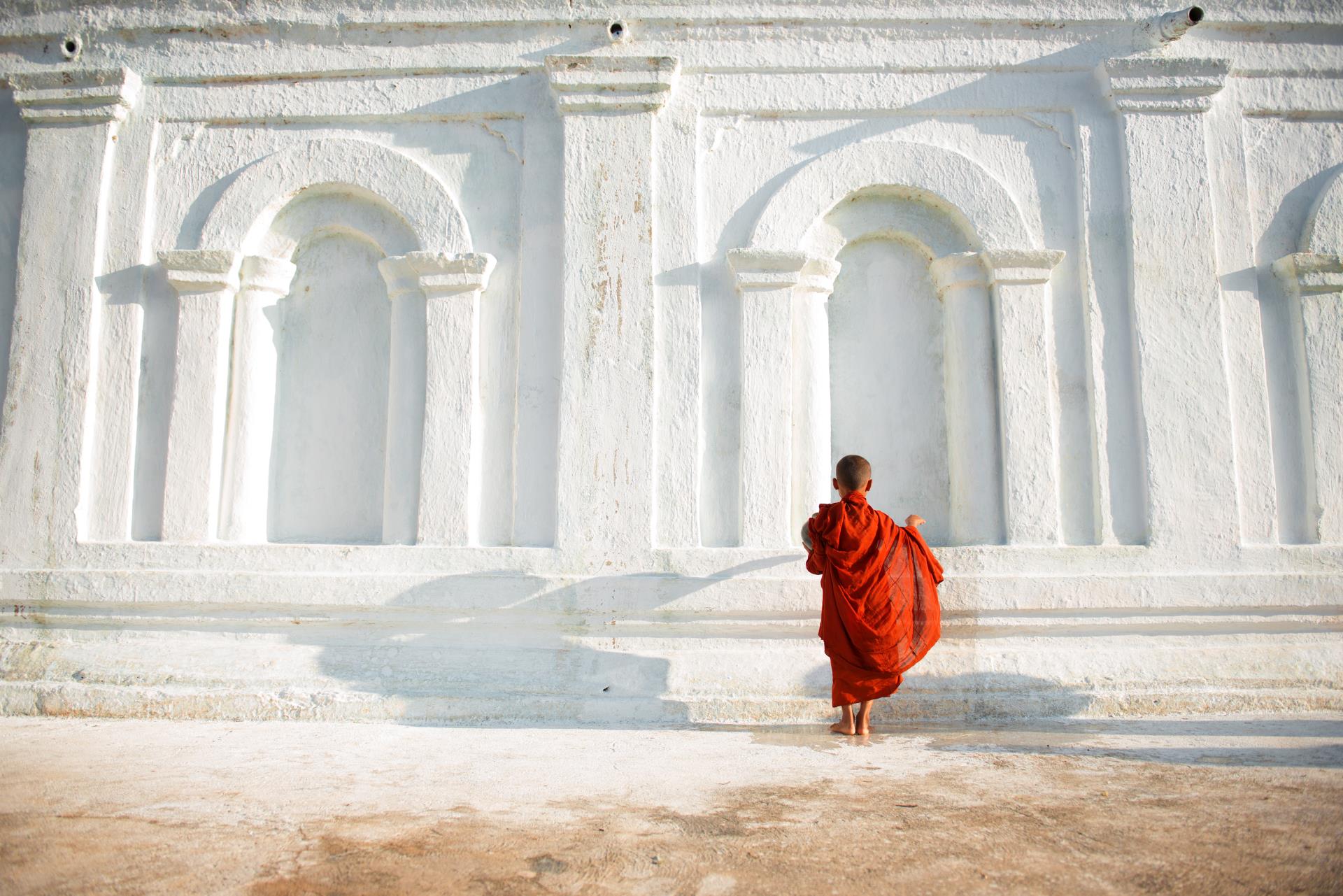 Buddhist Monk - Ultimate Burma