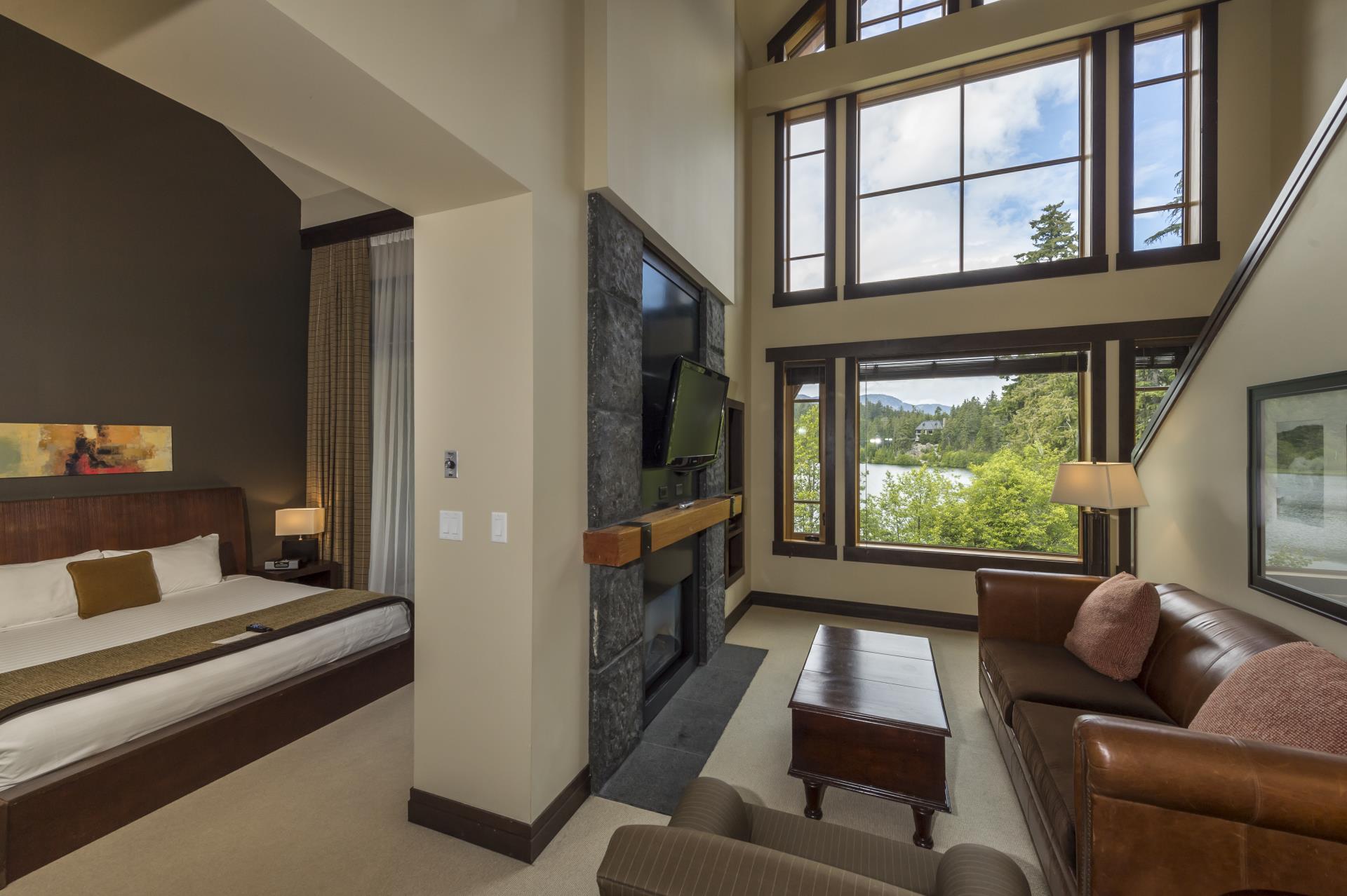 Two Bedroom lake View Suite - Nita Lake Lodge