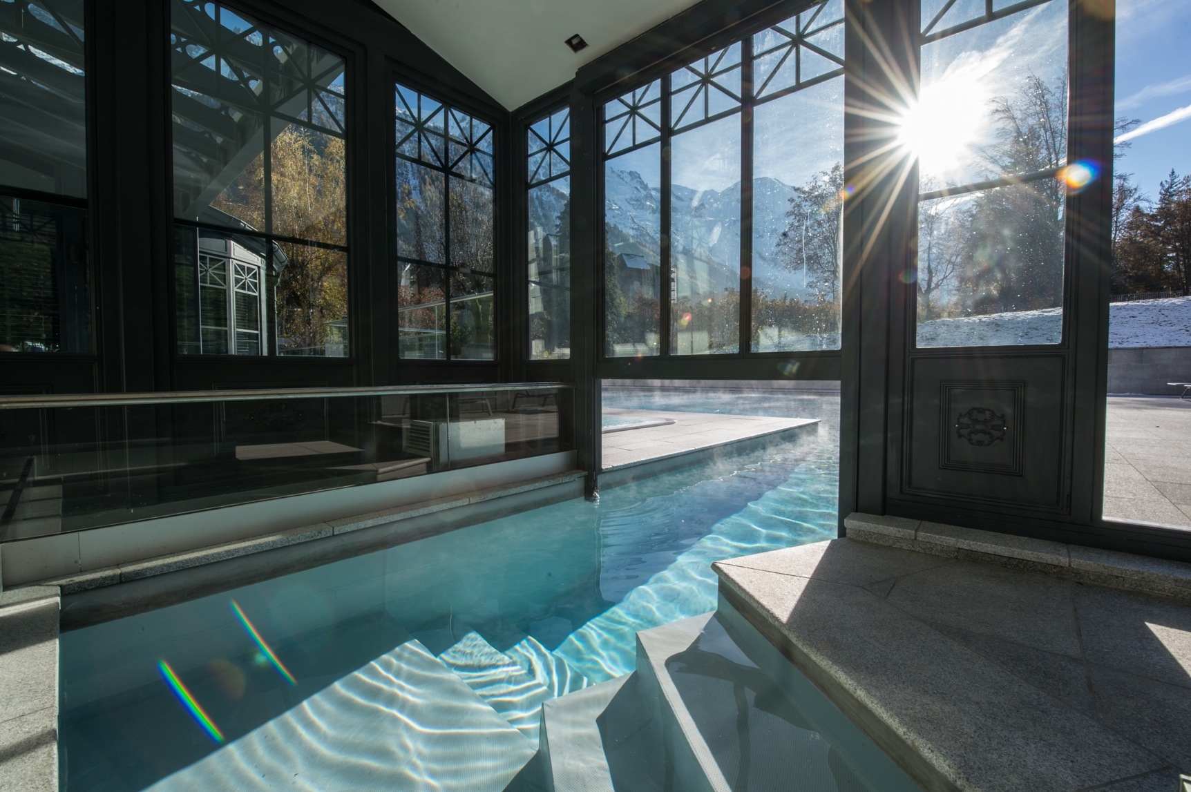 Swimming pool - Hotel Mont Blanc