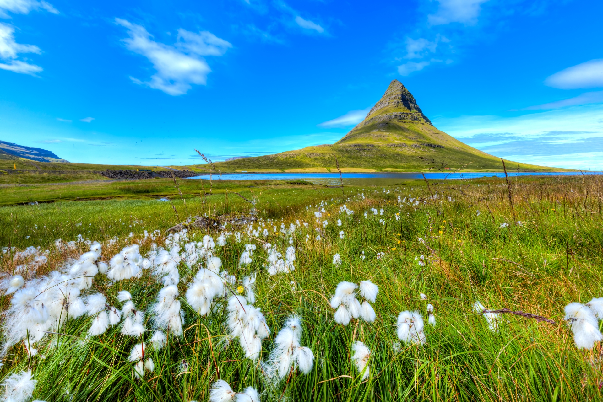 Kirkjufell - Iceland Wilderness Adventure