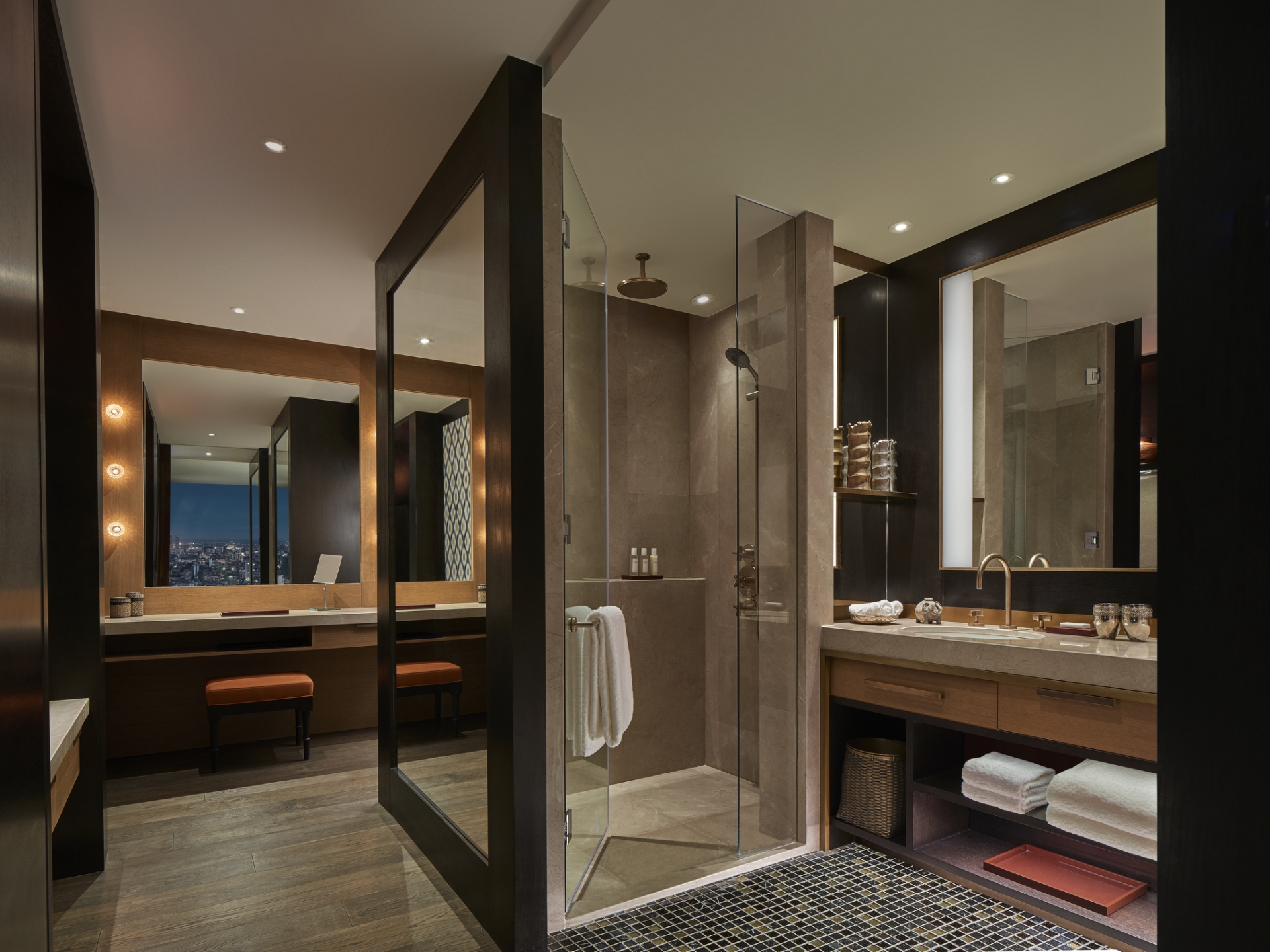 Manor Suite Bathroom - Rosewood Phonm Penh