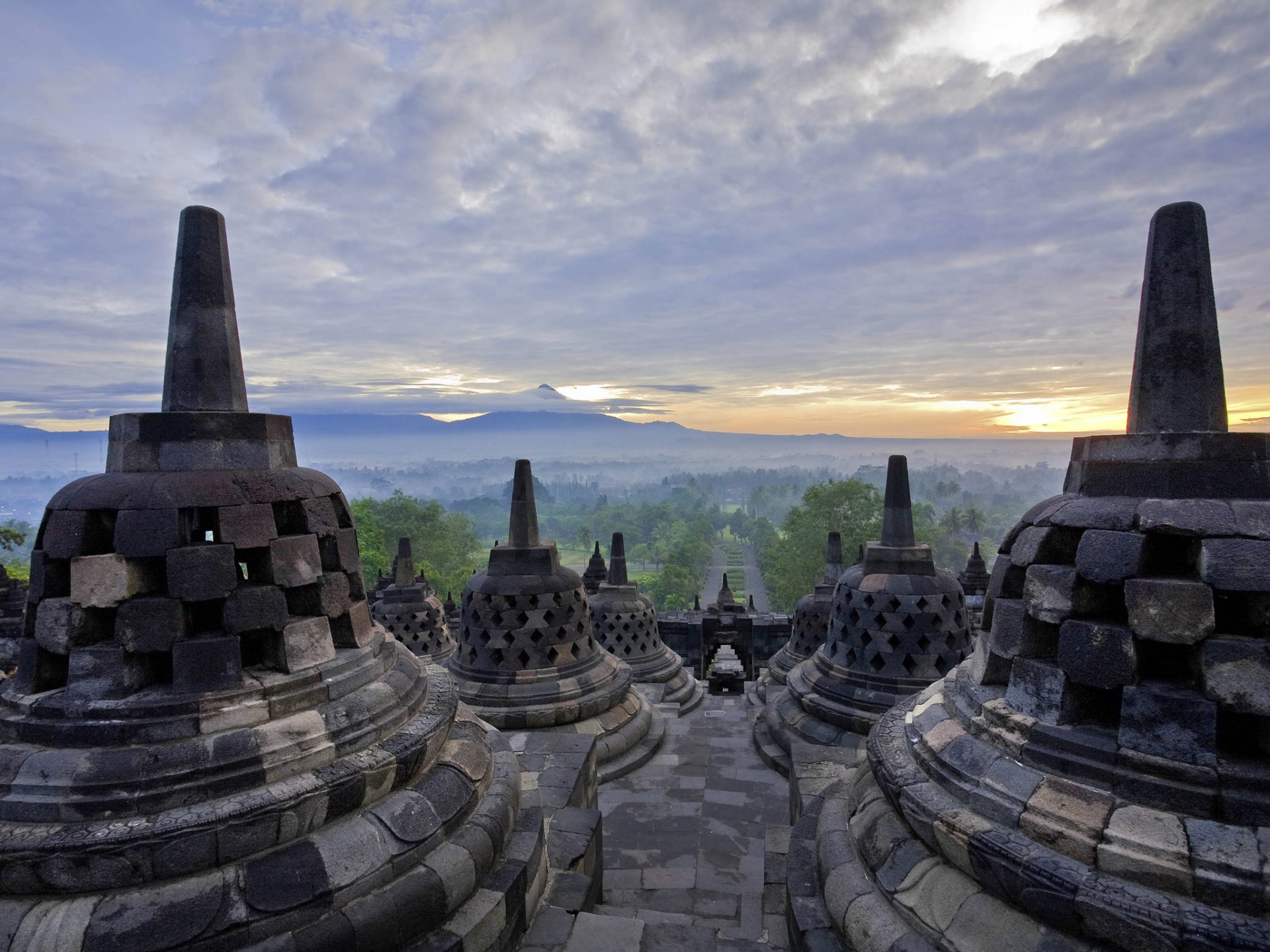 Borobudur - Phoenix Yogyakarta