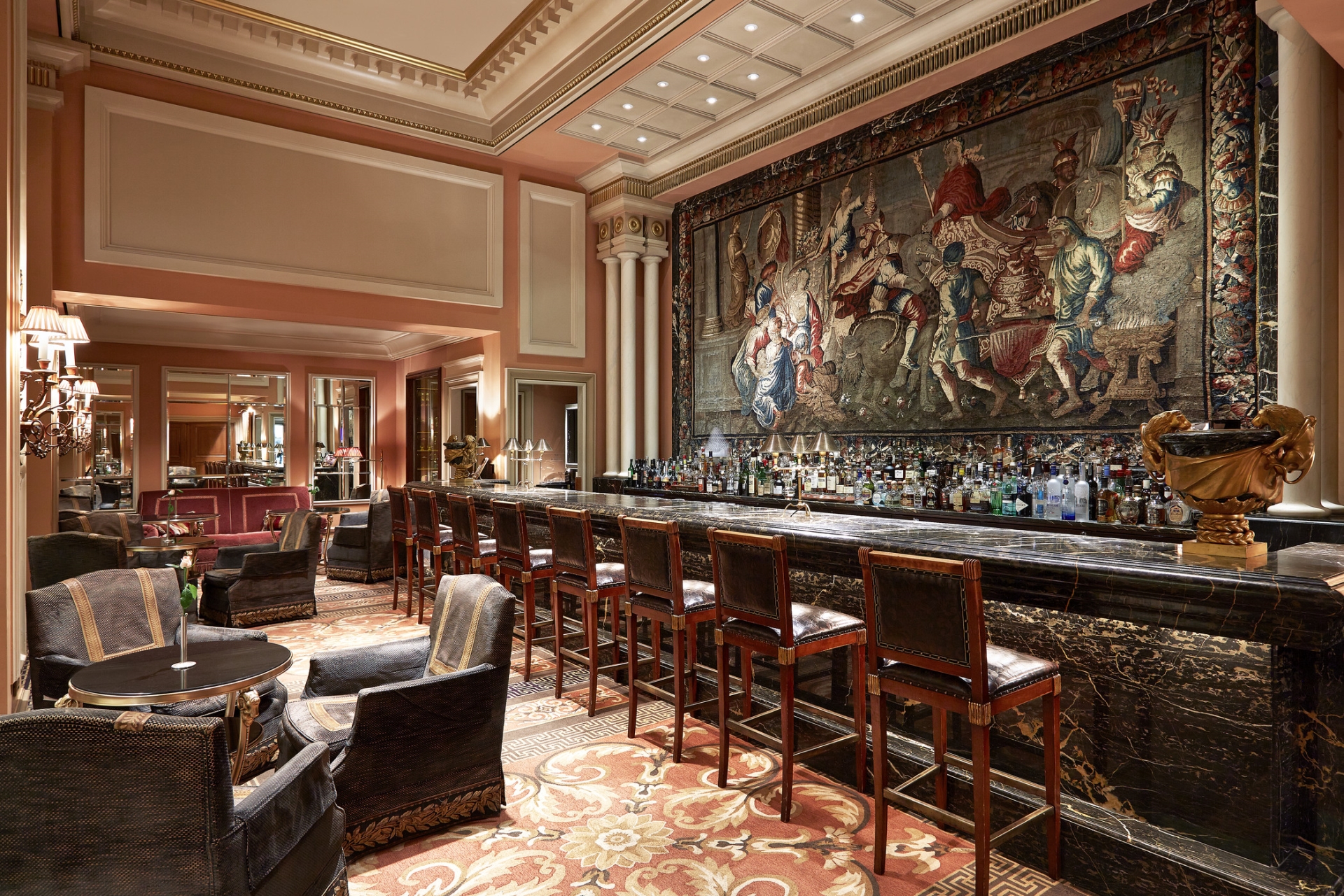Alexanders Bar - Hotel Grande Bretagne
