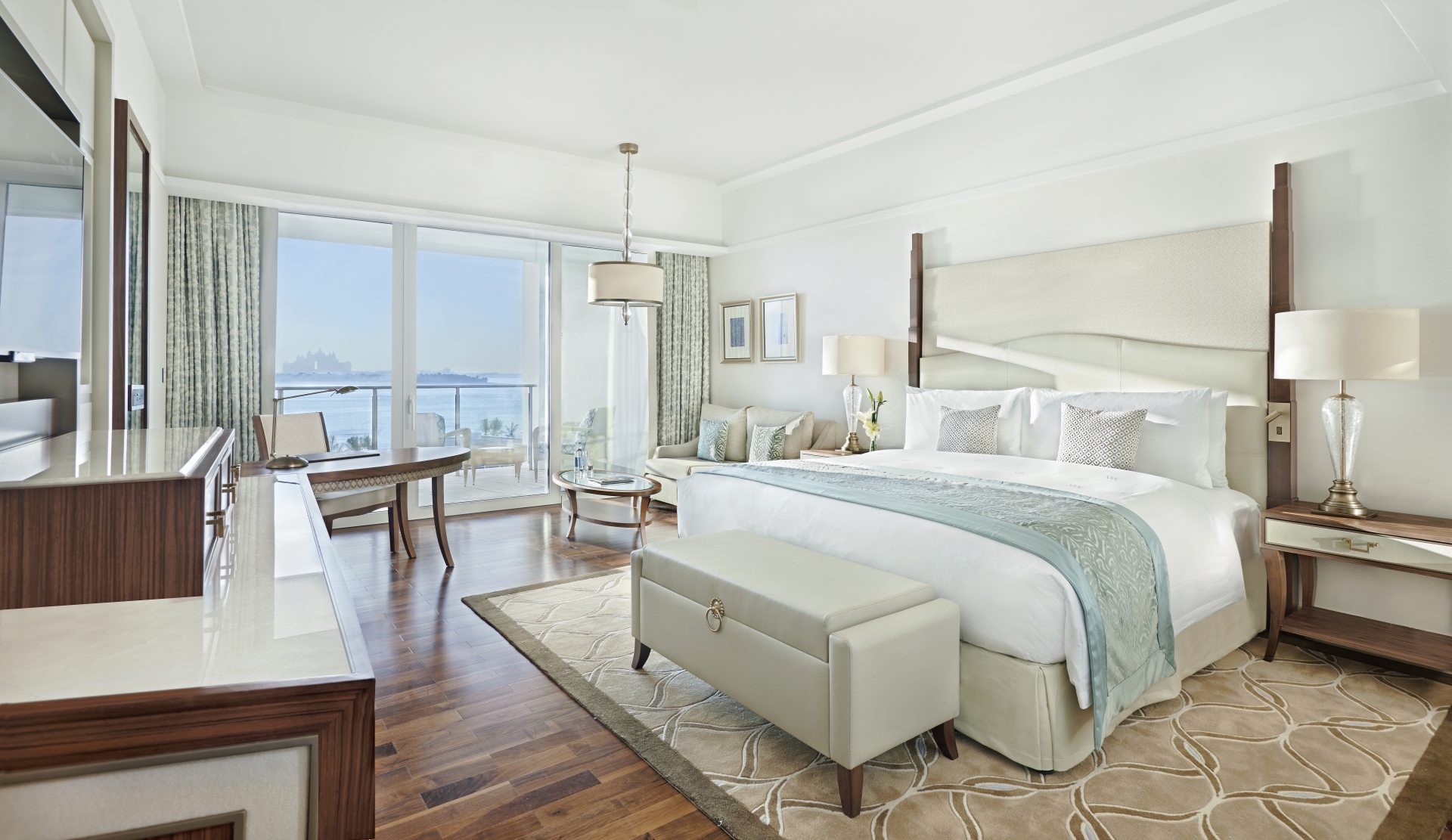 Bedroom King Deluxe Palm View - Waldorf Astoria Dubai Palm