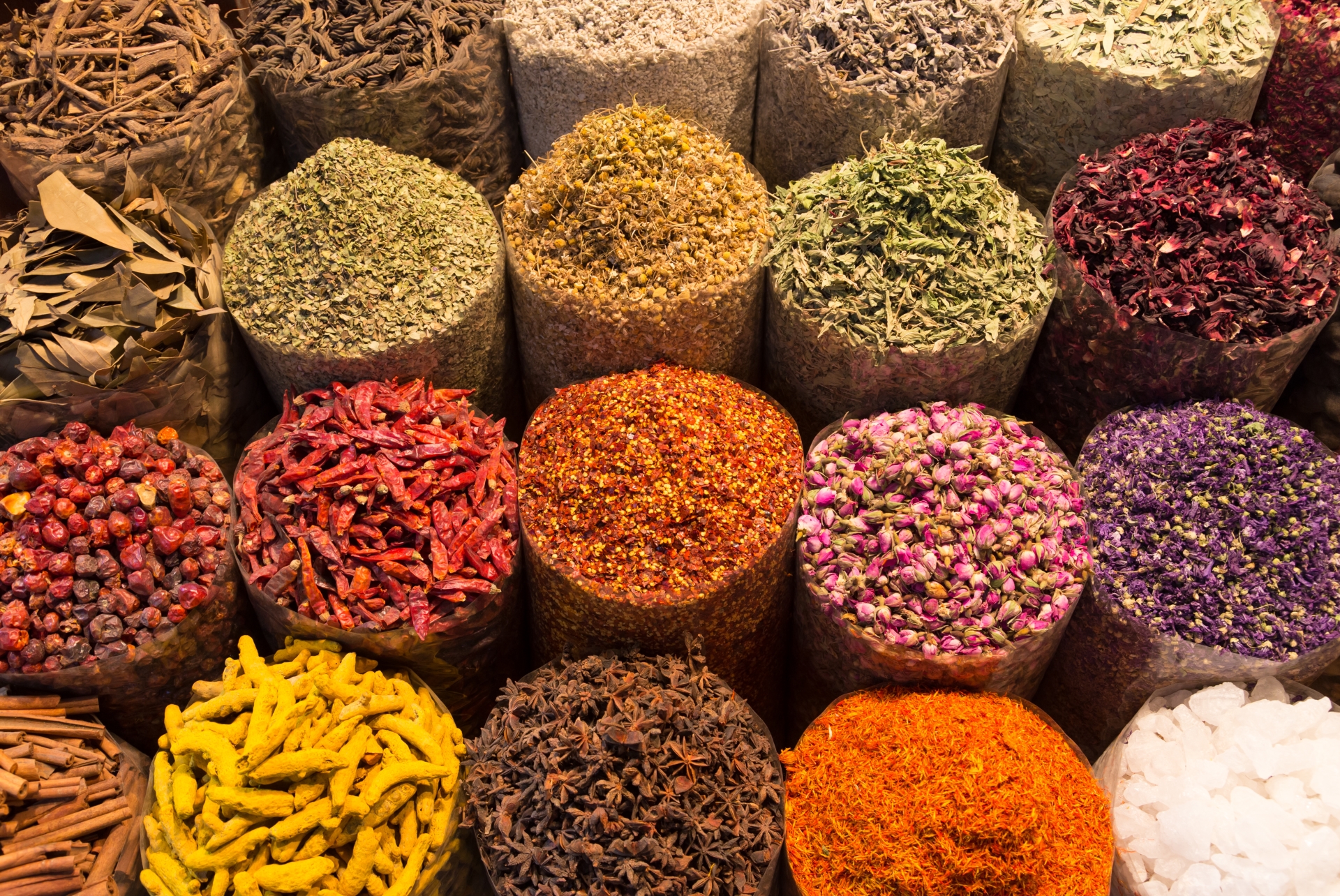Spices - Morocco in ultimate luxury