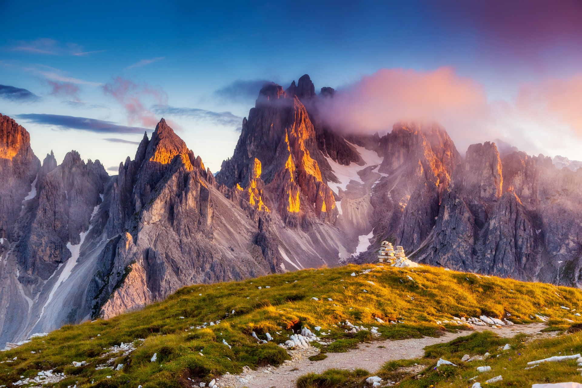 Mountain scenery - Italian adventure in Lake Garda & the Dolomites