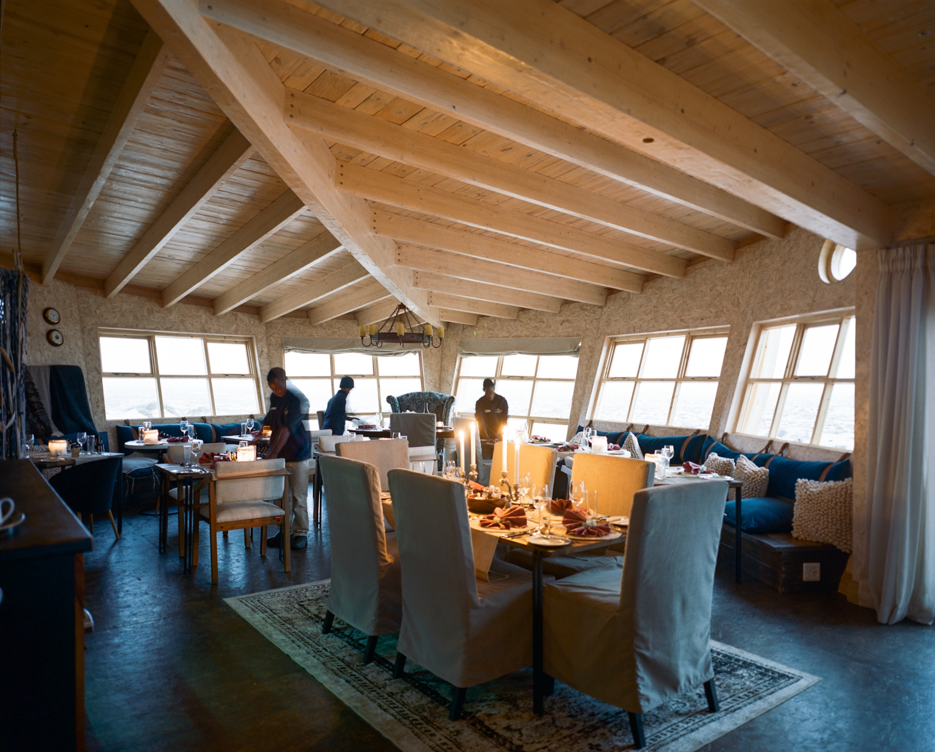 Dining Area - Shipwreck Lodge