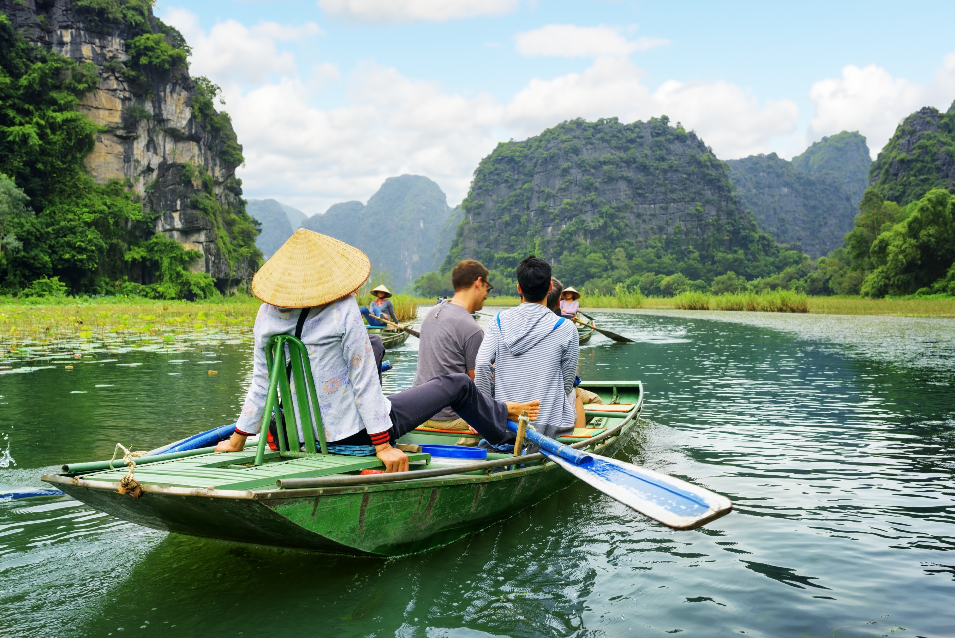 Boating in Ninh Binh 