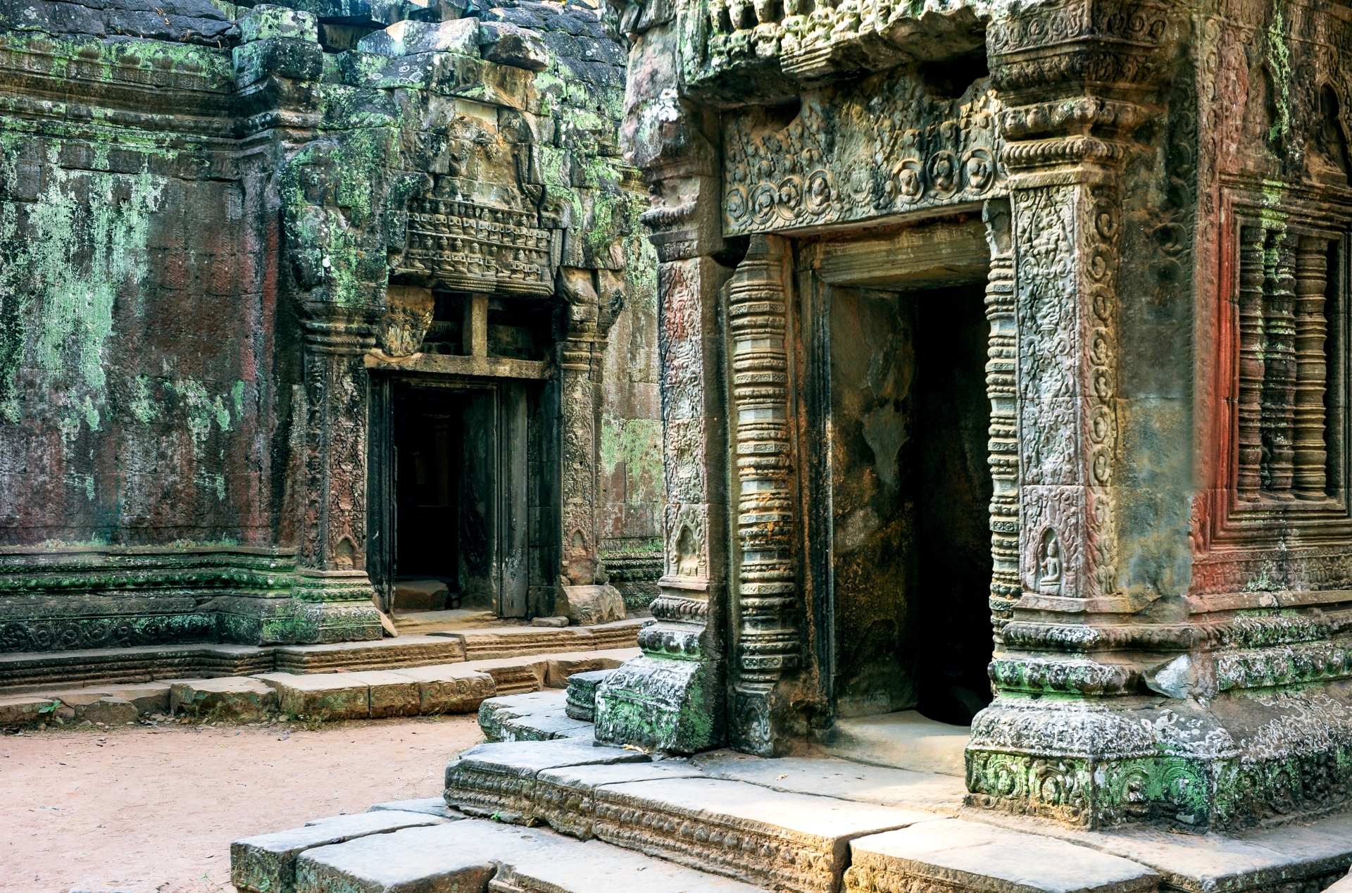 Angkor - Honeymoon to Indochina