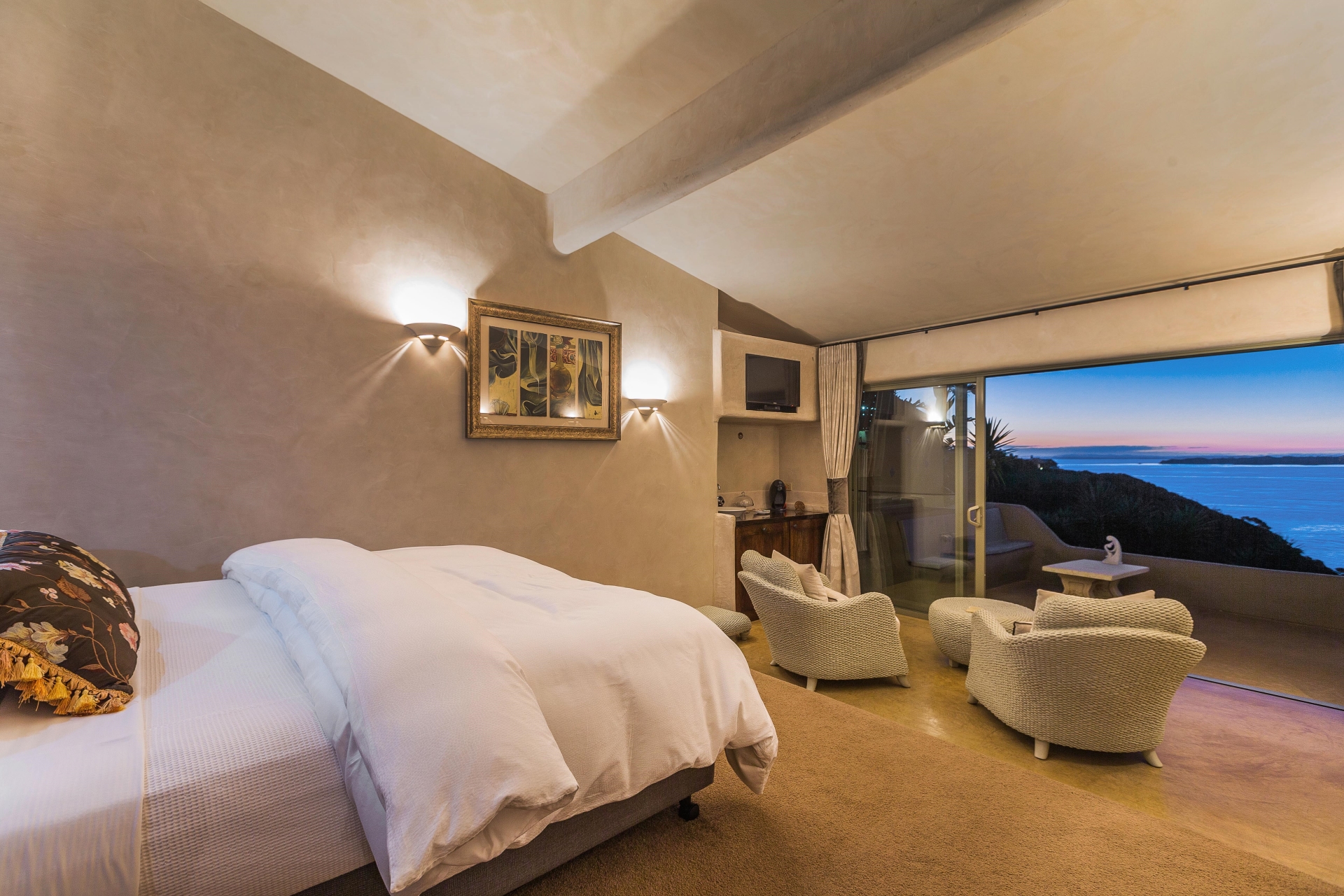 Suite Bedroom - Delamore Lodge 